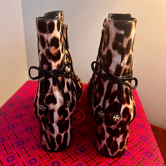 Tory Burch Laila printed calf hair Booties - Picture 3 of 6